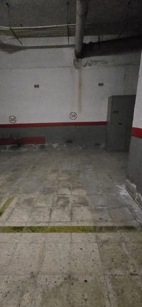 Garaje en venta en Sant Adrià de Besòs