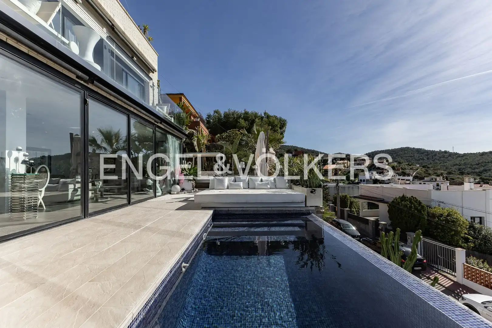 Swimming pool of Houses for sale in Sitges  with Heating