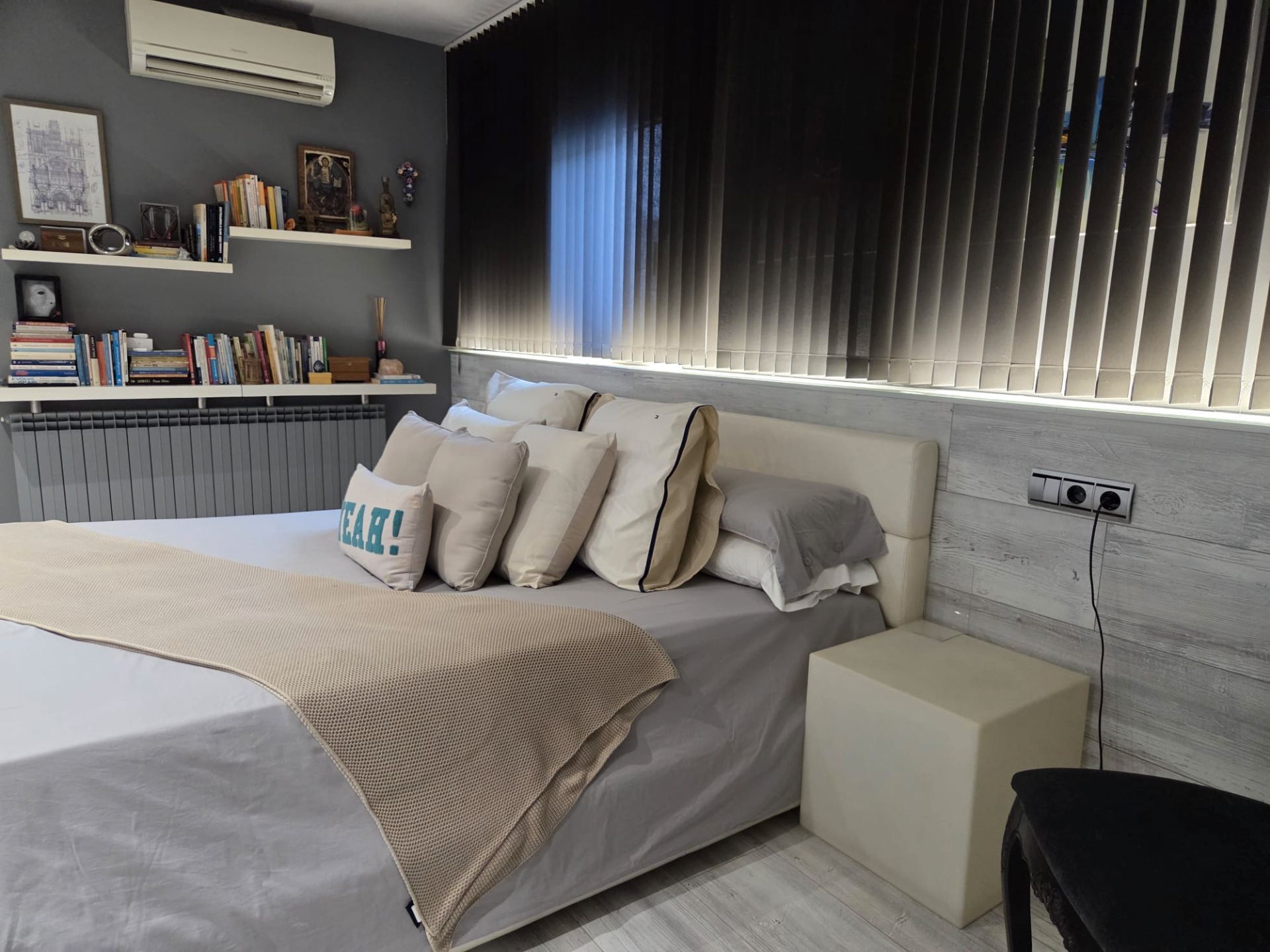 Bedroom of Flat for sale in  Lleida Capital  with Air Conditioner, Heating and Parquet flooring