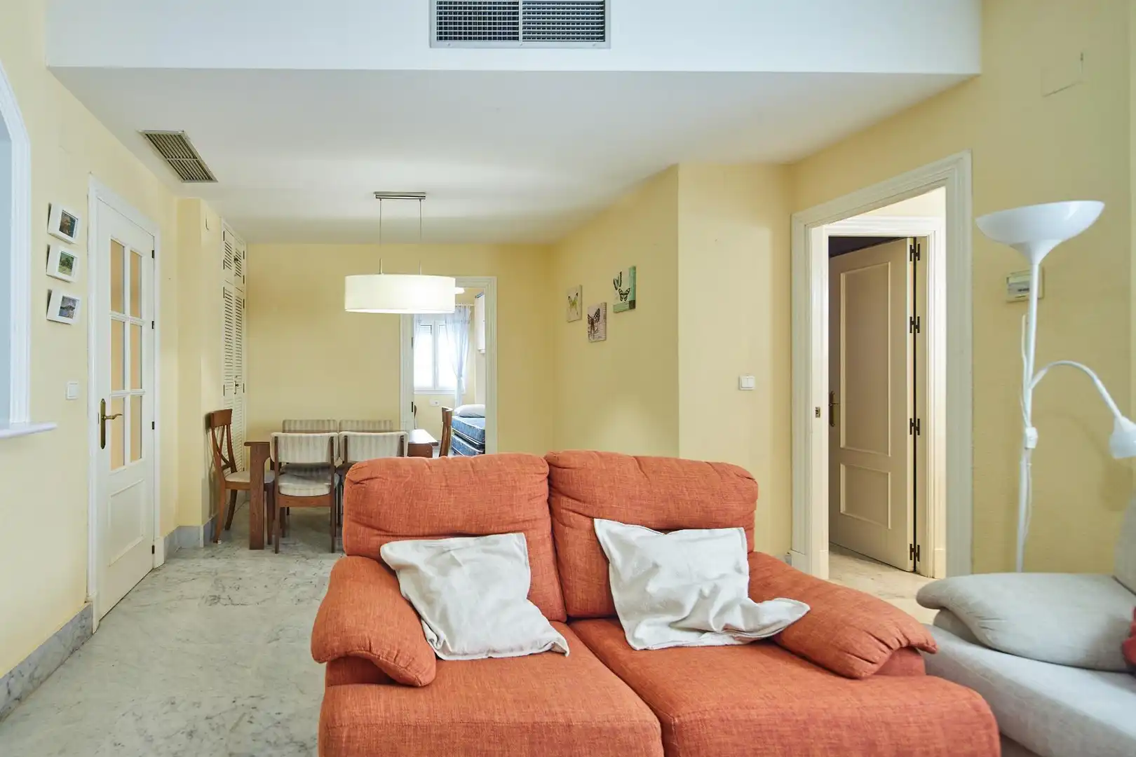 Sala de estar de Piso en venta en Cádiz con Aire acondicionado y Amueblado