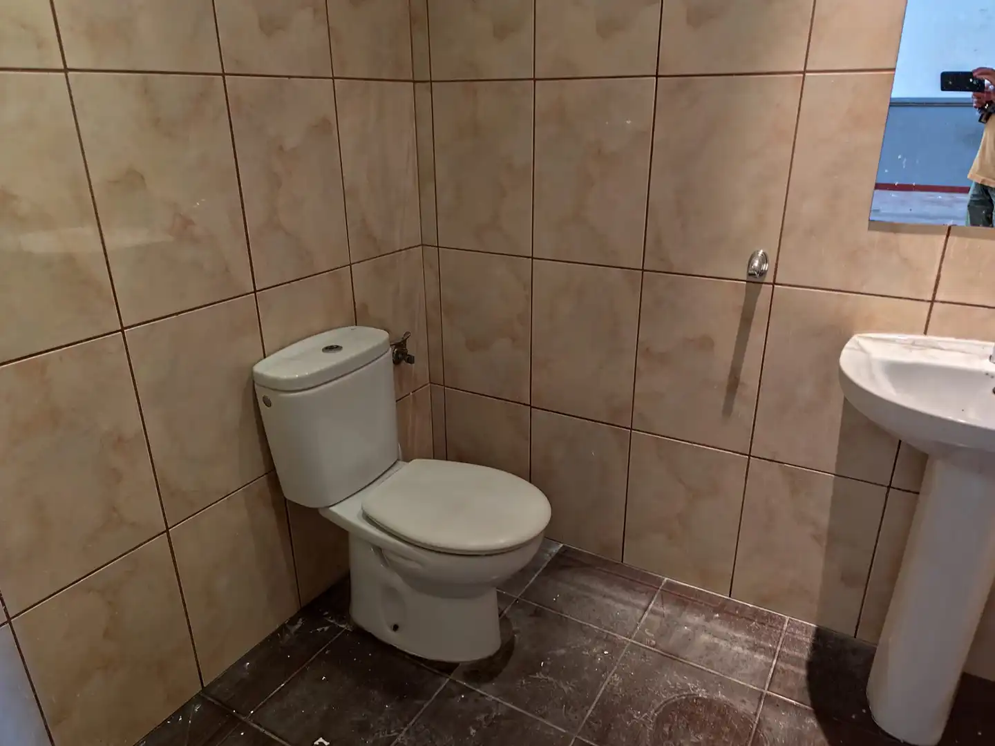 Badezimmer von Fabrikhallen zur Miete in Valladolid