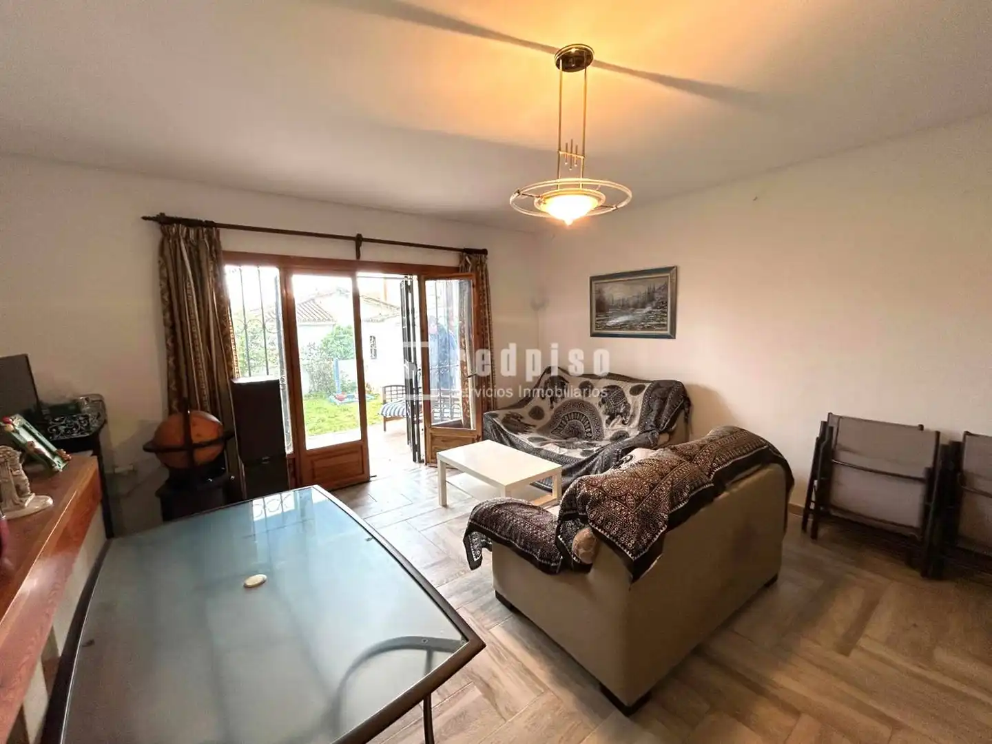 Sala d'estar de Casa o xalet en venda en Rincón de la Victoria amb Traster