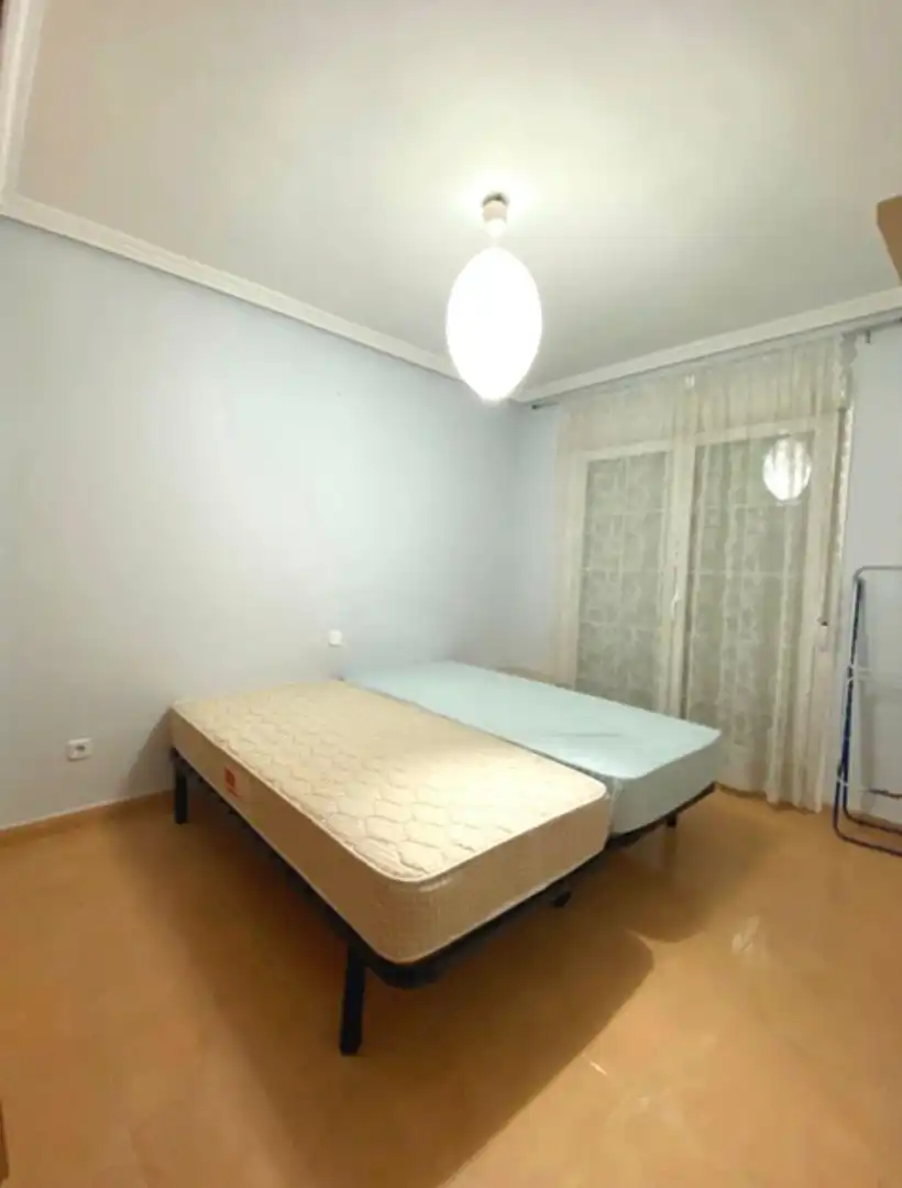 Habitación de Casa adosada en venta en Villamanta con Calefacción y Balcón