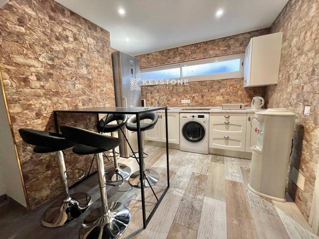 Piso en Alquiler en Carrer de Germà Bianor en S'Arenal