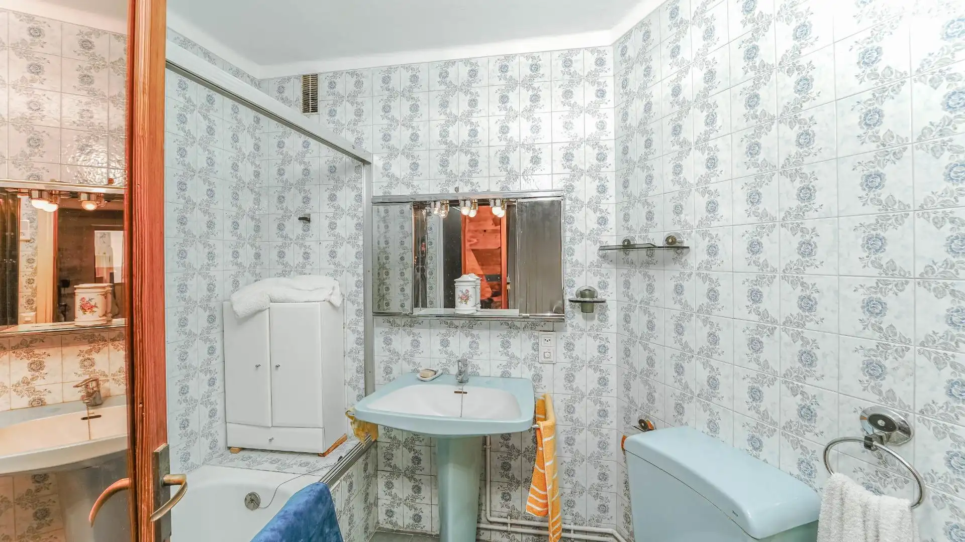 Badezimmer von Wohnung zum Verkauf in  Palma de Mallorca mit Parkett