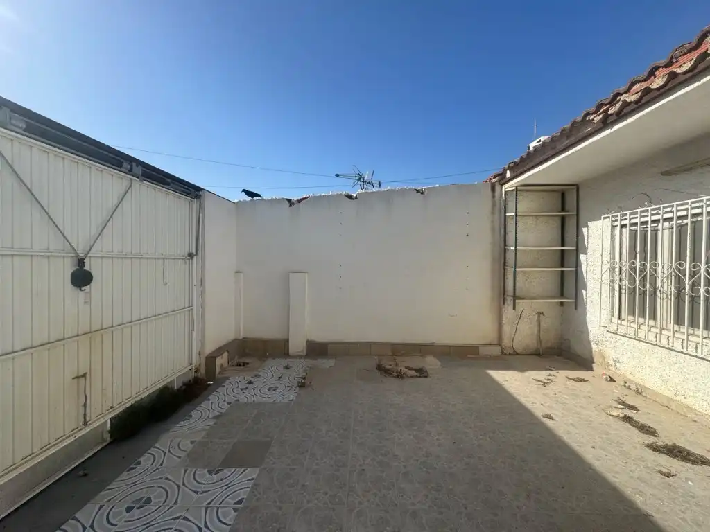 Vista exterior de Casa adosada en venta en Torrevieja