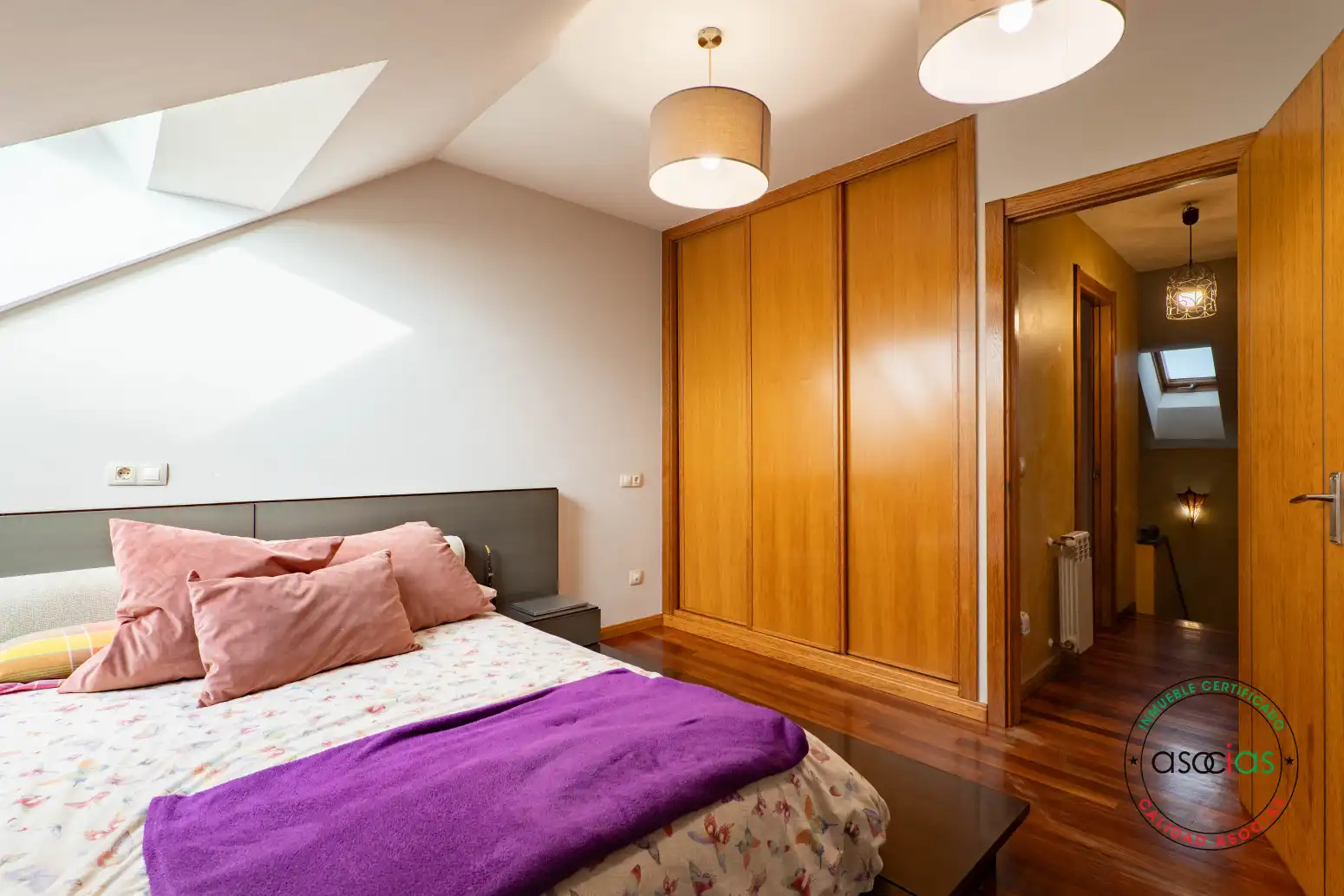 Habitación de Piso en venta en Gijón  con Calefacción, Parquet y Trastero