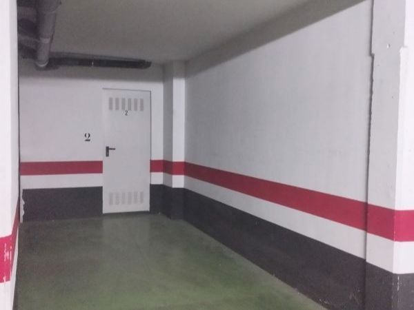 Garaje de alquiler en  Zaragoza Capital