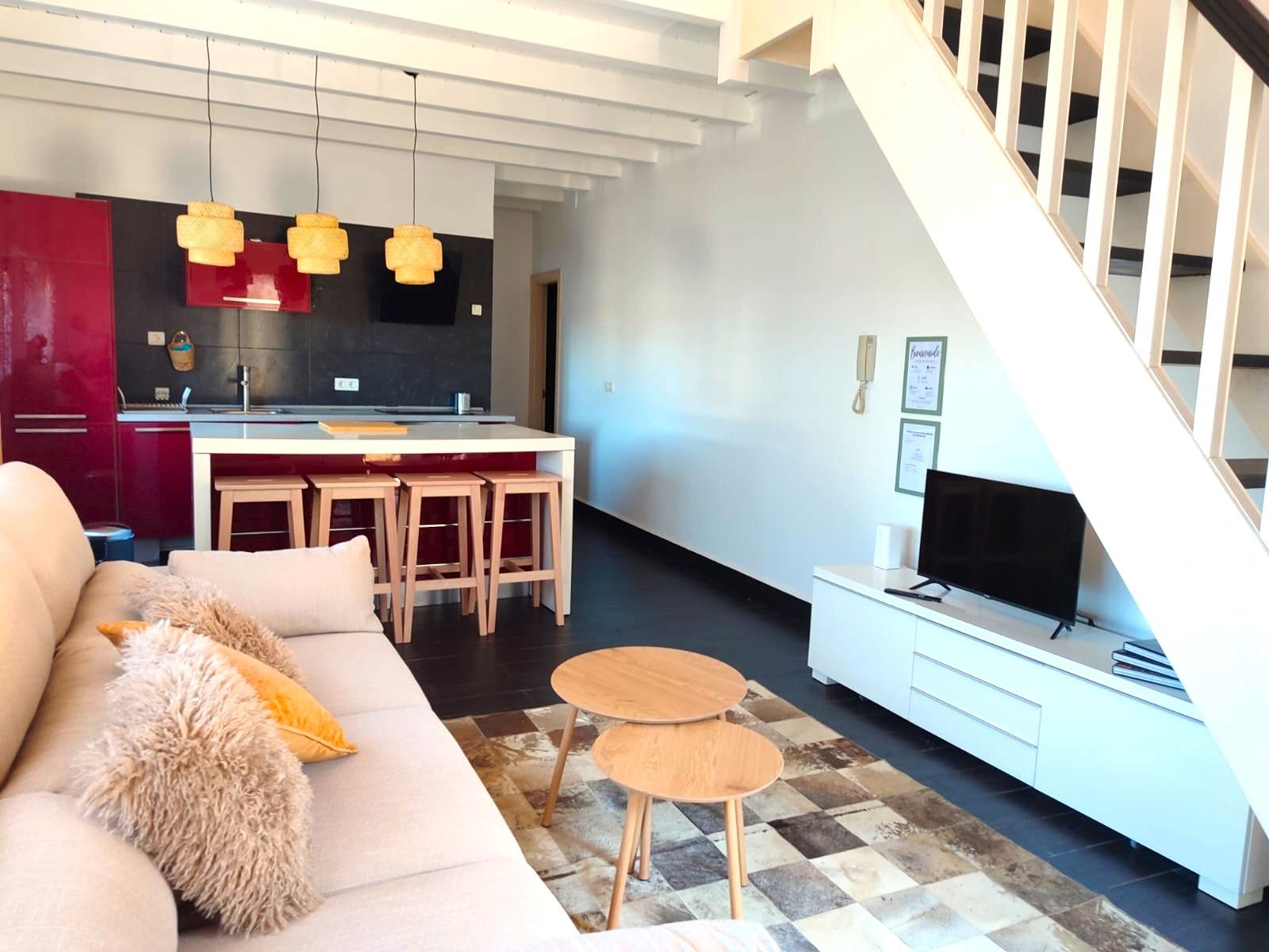 Sala d'estar de Dúplex en venda en Castro-Urdiales