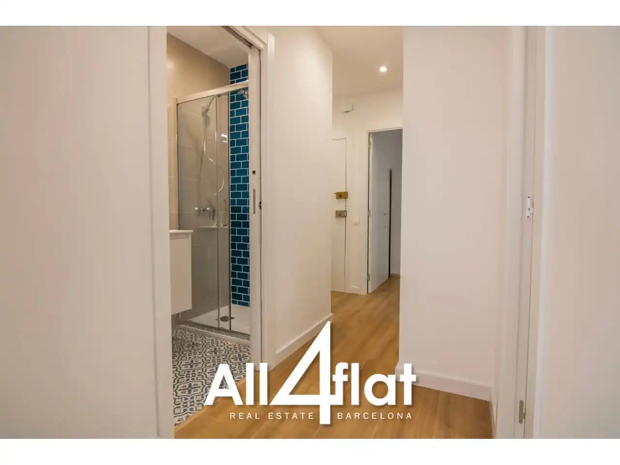 Bedroom of Flat for rent in Barcelona  with Air Conditioner and Alarm