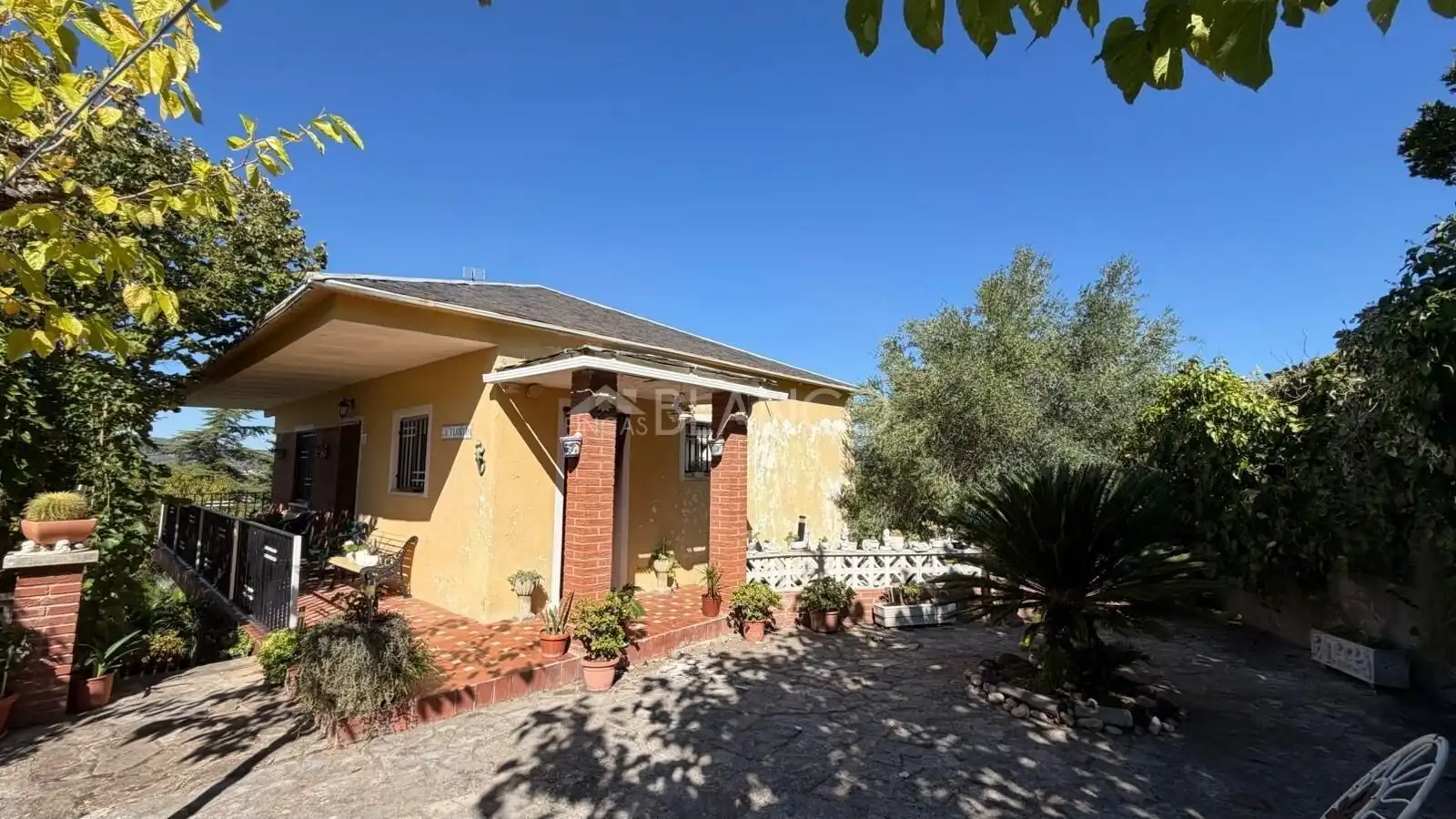 Casa con giardino in vendita a Piera