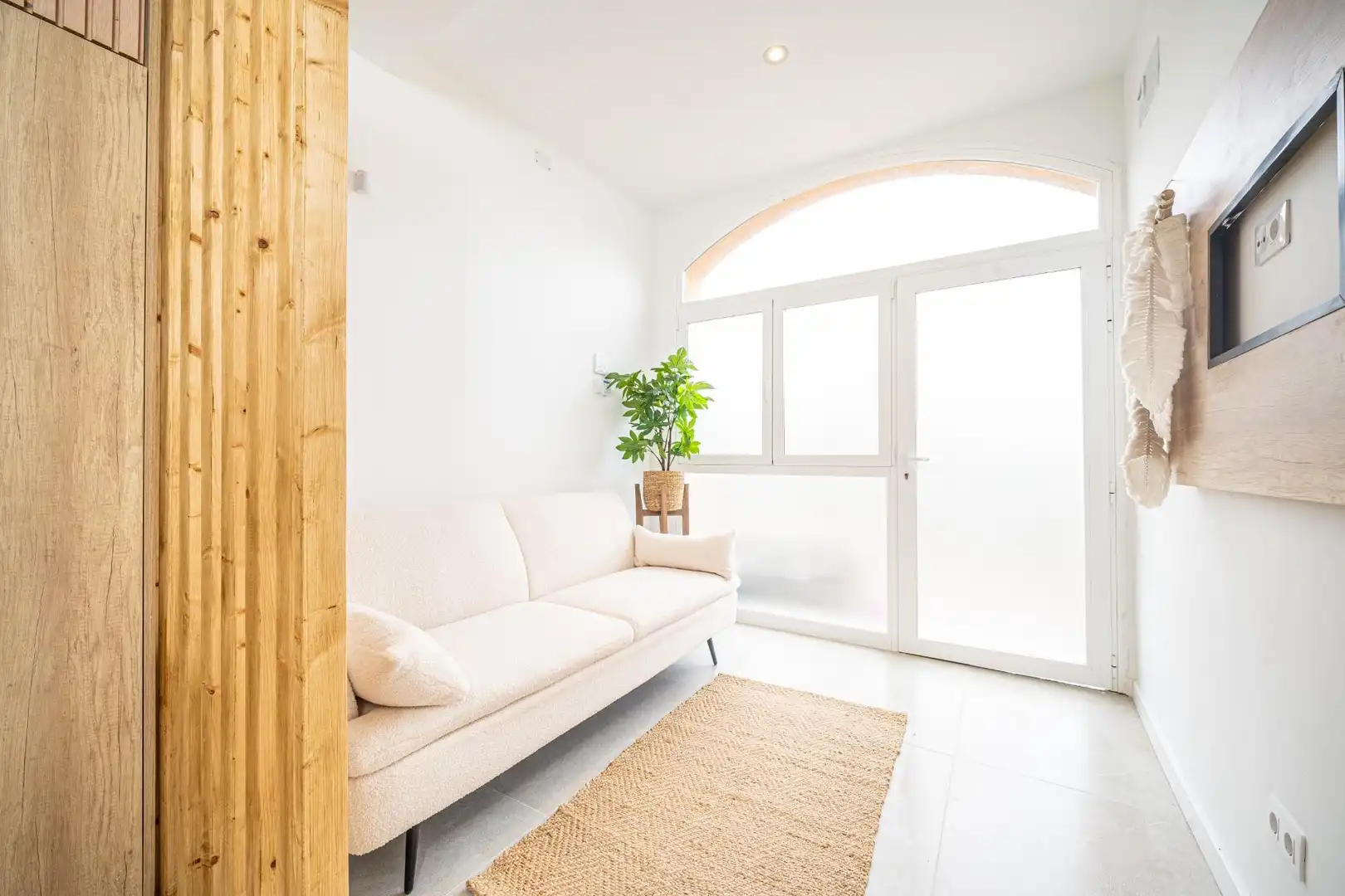 Commercial properties for sale in Calvià  with Air Conditioner and Furnished