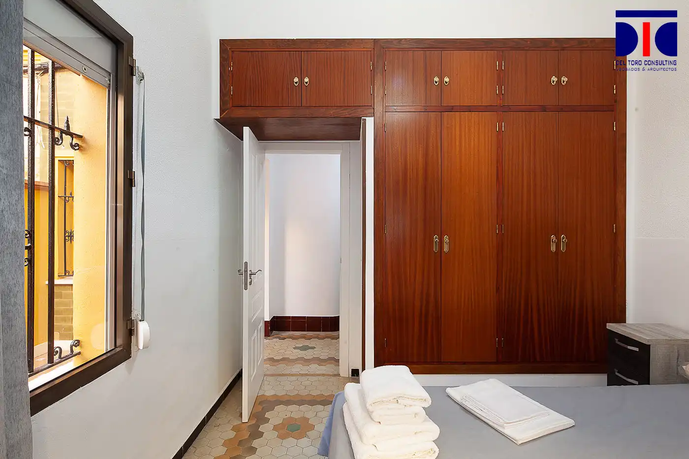 Bedroom of Detached homes for sale in Sevilla  with Air Conditioner, Heating and Furnished
