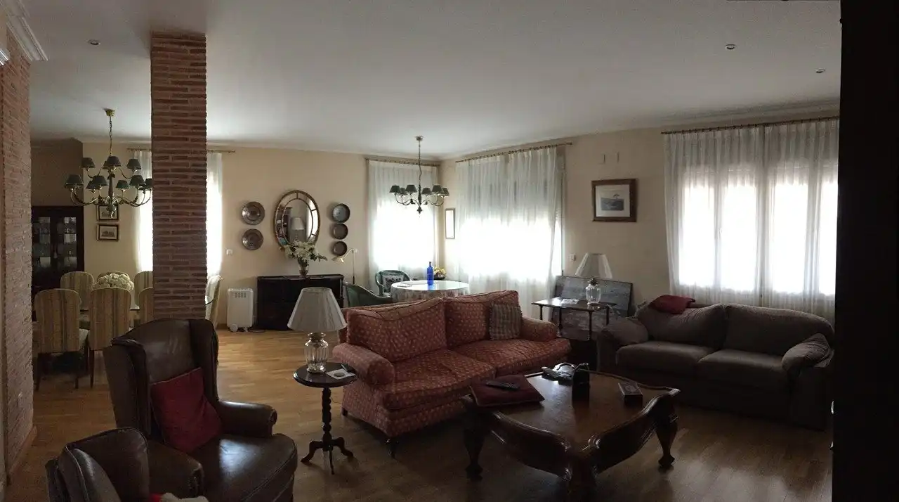 Sala d'estar de Casa o xalet en venda en Elche / Elx amb Jardí privat, Terrassa i Piscina