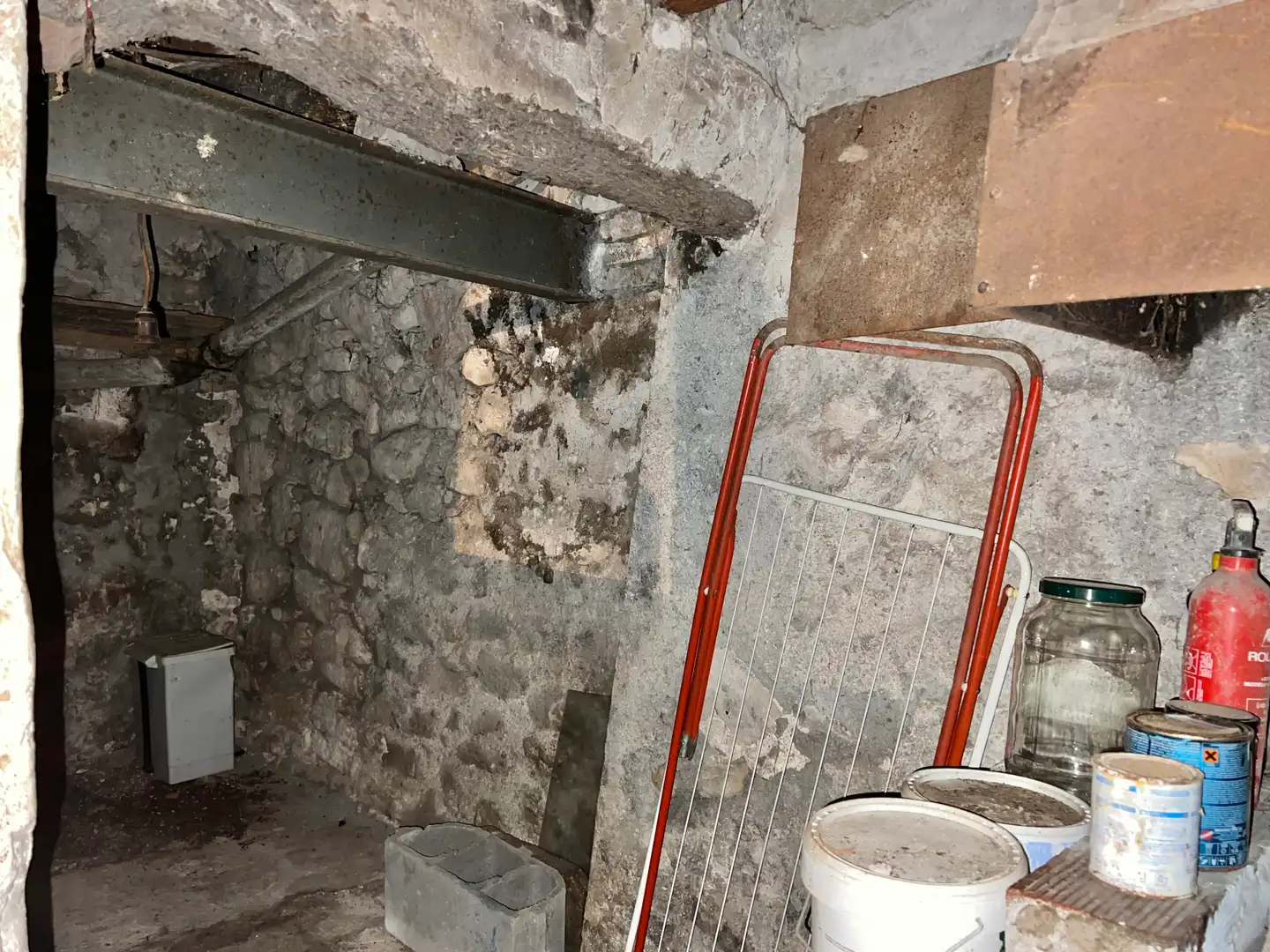 Casa adosada en venda en Cornudella de Montsant amb Traster