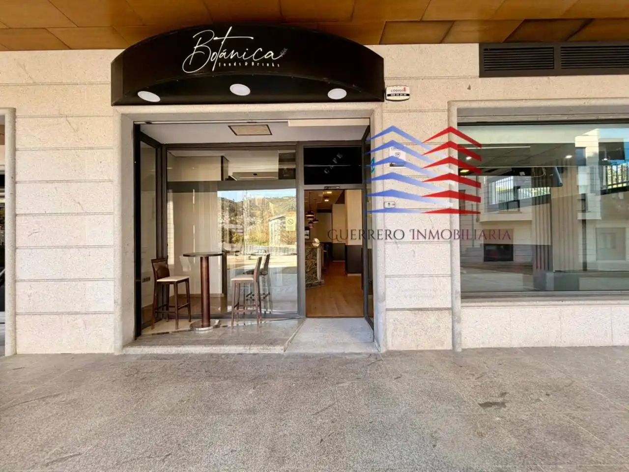 Commercial properties for rent in Ourense Capital   with Air Conditioner and Alarm