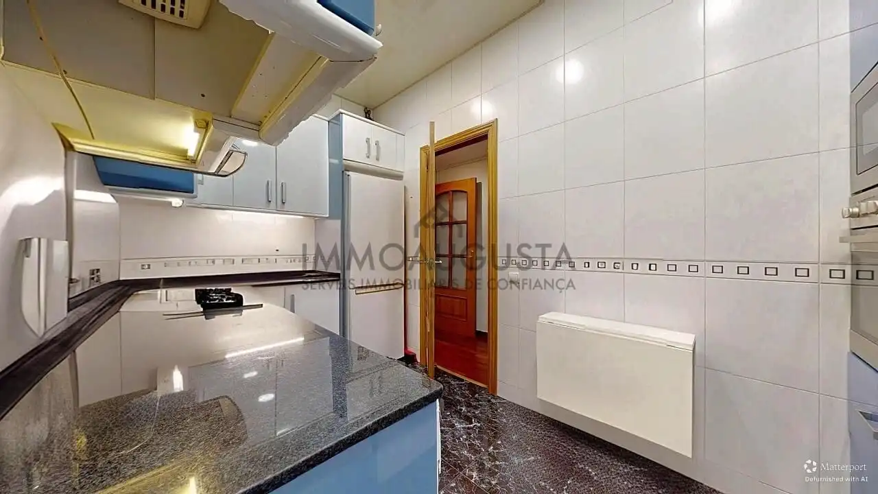Cuina de Pis en venda en Barcelona amb Aire condicionat, Calefacció i Parquet