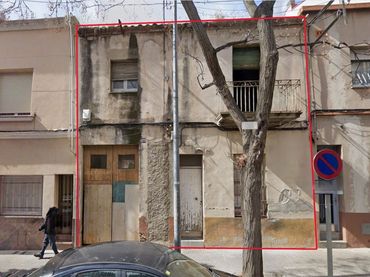 Terreny residencial en venda a Carrer de Faraday 123