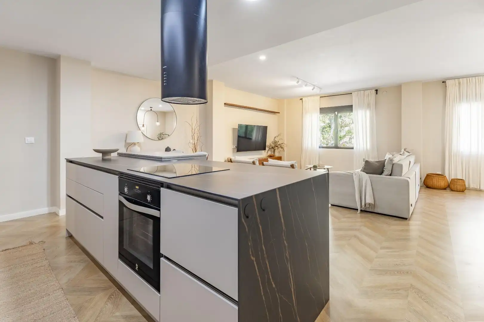 Kitchen of Flat for sale in Valencia  with Air Conditioner, Heating and Storage room