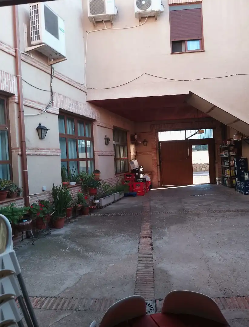 Edificio en venta en Malpica de Tajo con Alarma
