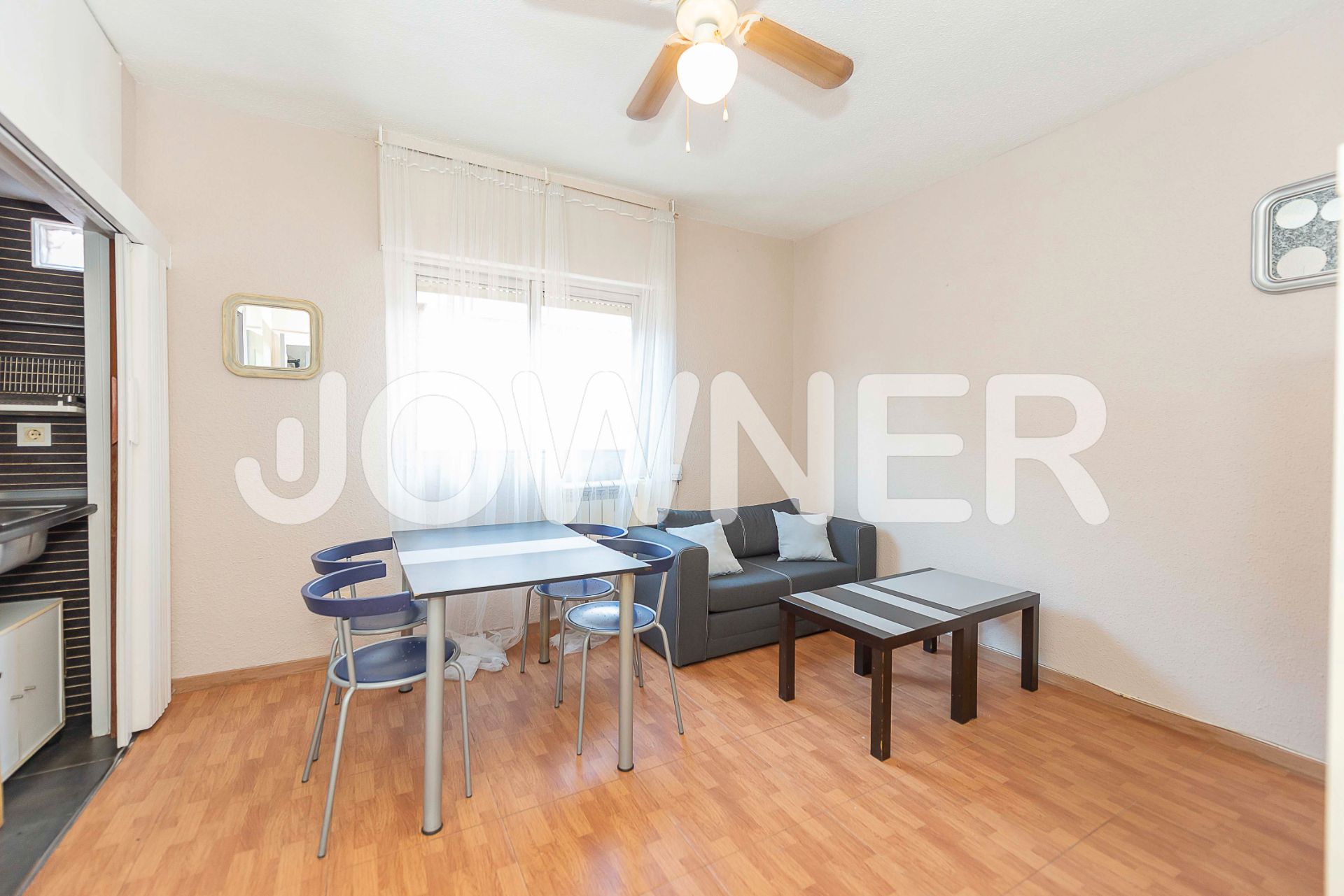 Living room of Flat to rent in  Madrid Capital  with Heating, Furnished and Washing machine