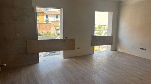 Foto 3 de Apartamento en venta en Paseo Sant Joan, Manlleu, Barcelona