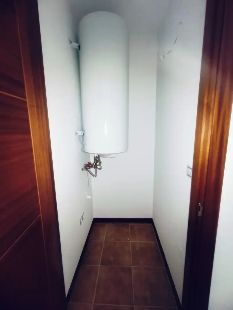 Baño de Estudio en venta en A Pobra do Caramiñal con Calefacción, Trastero y Horno