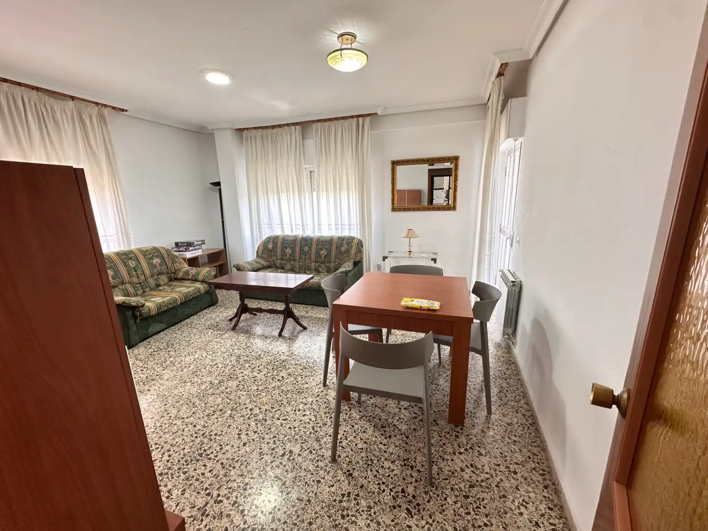 Flat for rent in Avenida de los Alfares, Fuensanta - Universidad