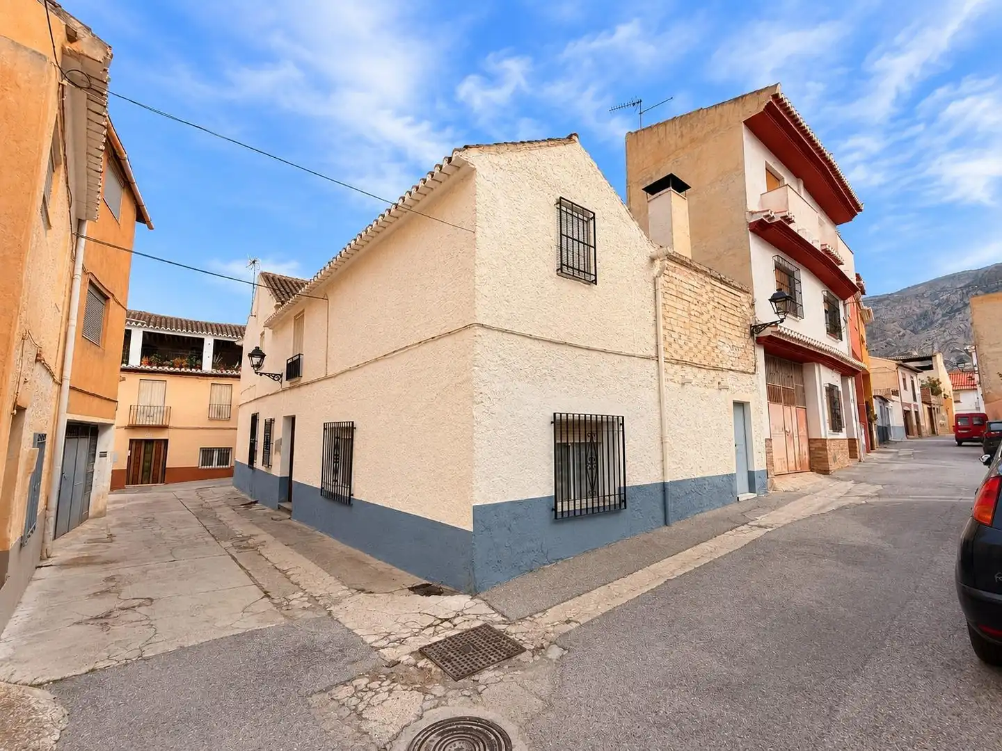 Vista exterior de Casa o chalet en venta en Dúrcal