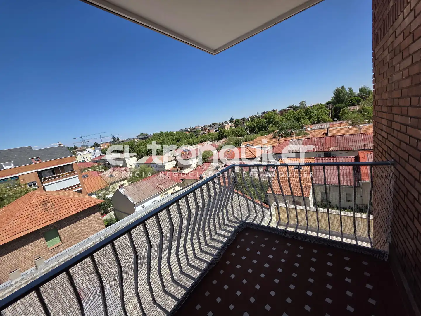 Balcony of Flat for rent in Madrid  with Air Conditioner, Terrace and Furnished