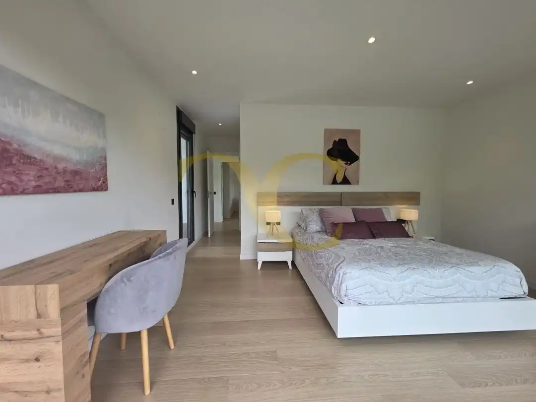 Habitación de Casa o chalet en venta en Llanes con Calefacción, Jardín privado y Terraza
