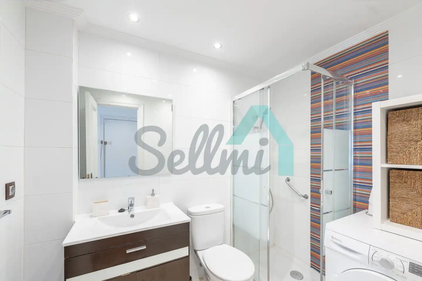 Baño de Piso en venta en Oviedo  con Calefacción y Parquet