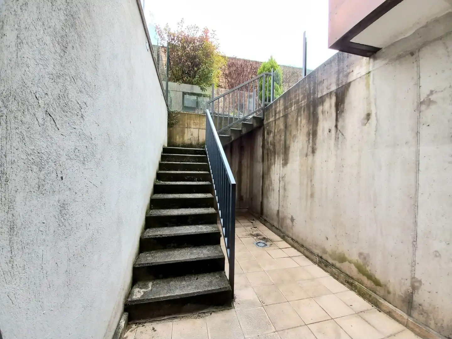 Vista exterior de Pis en venda en Burgos amb Calefacció, Jardí privat i Parquet