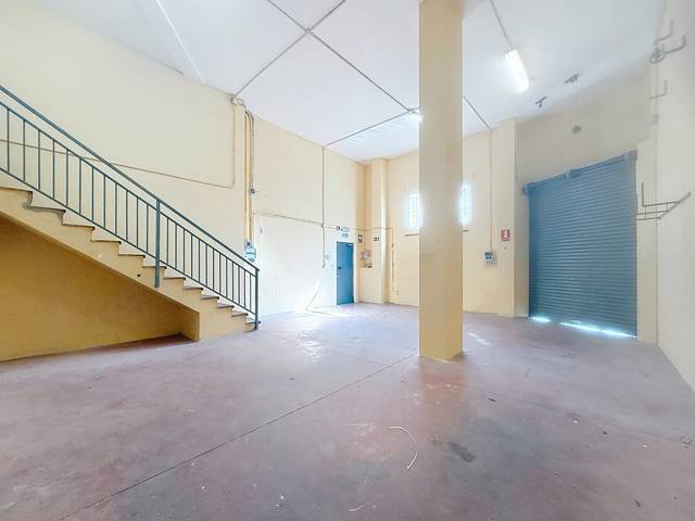 Local comercial en Venta en Calle de Alozaina en Santa Cristina - San Rafael