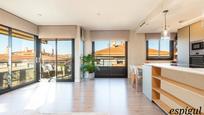 Living room of Flat for sale in Sant Cugat del Vallès  with Air Conditioner, Heating and Terrace