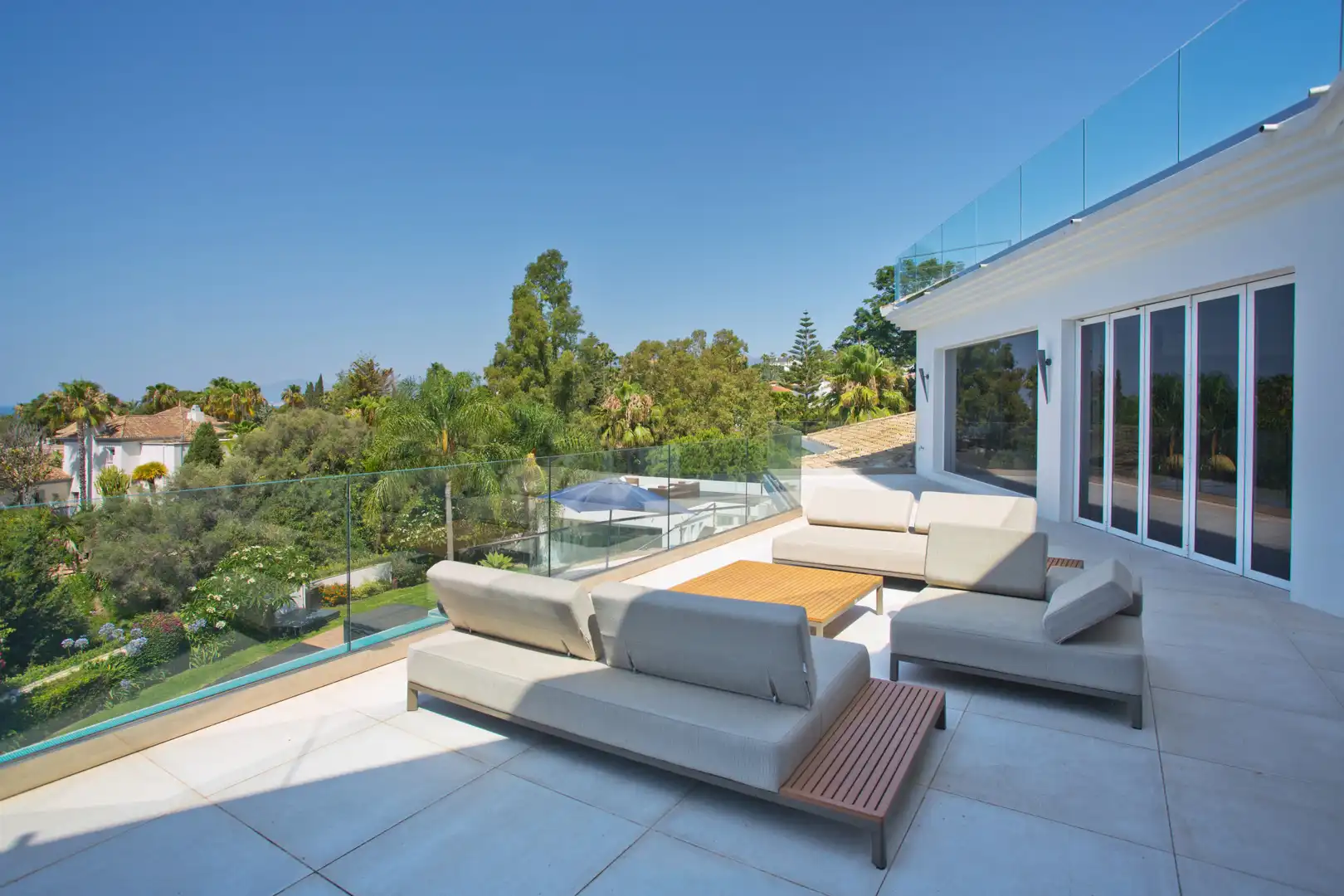 Terraza de Casa o chalet de alquiler en Elviria - Cabopino