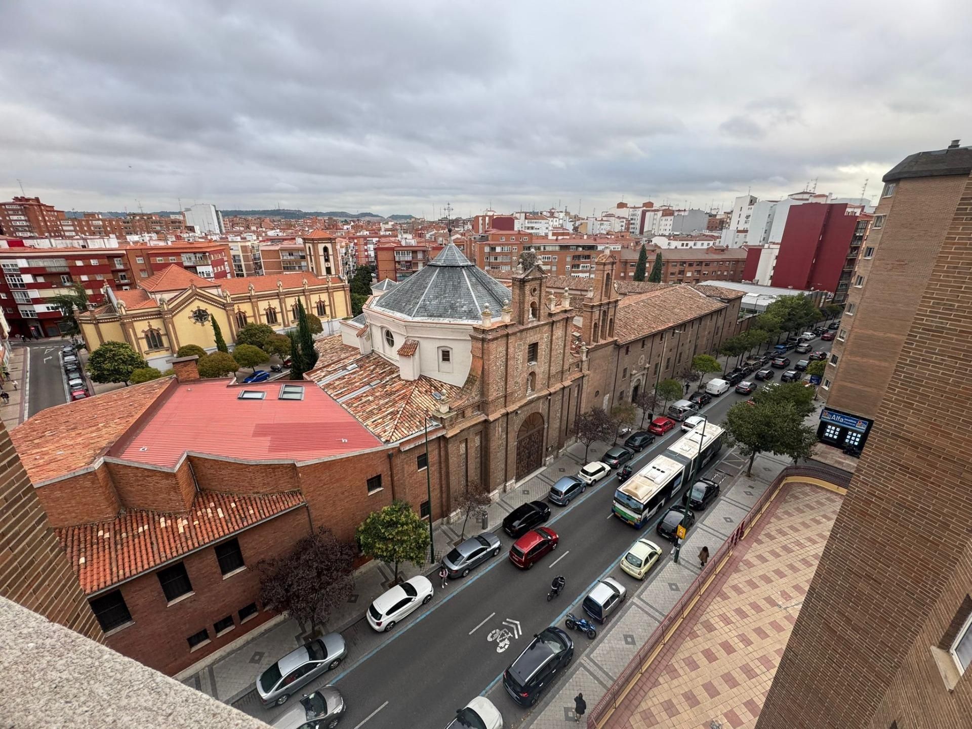 Vista exterior de Piso en venta en Valladolid Capital con Calefacción, Terraza y Trastero