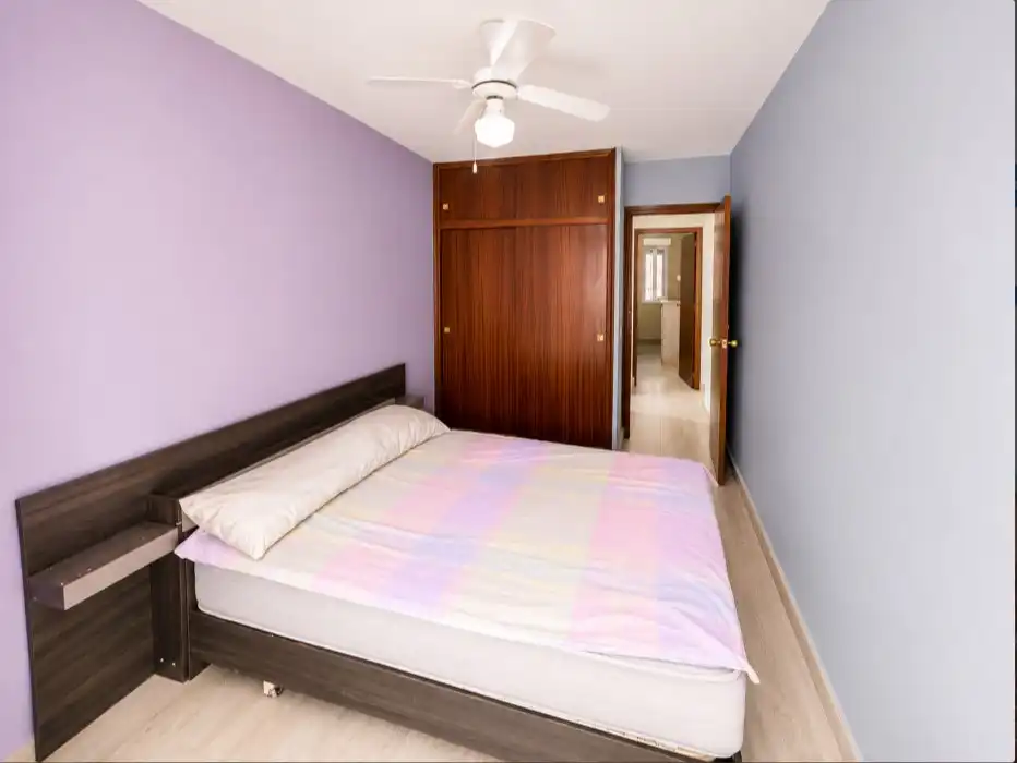 Dormitori de Apartament en venda en Torrevieja amb Terrassa, Piscina i Moblat