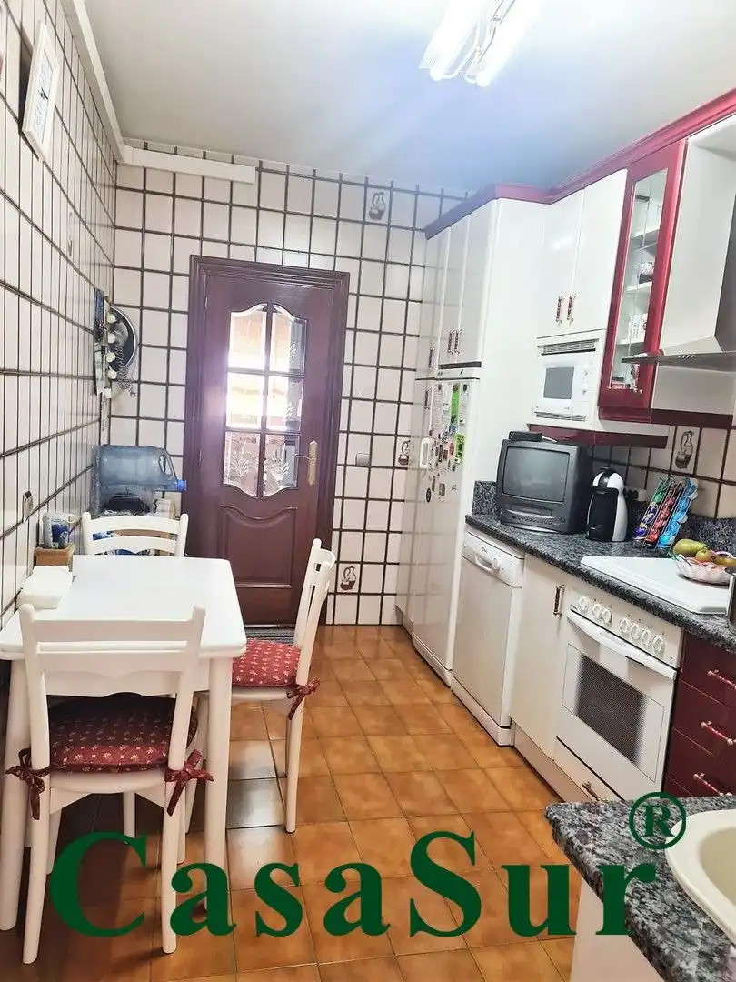 Cocina de Piso en venta en Tudela de Duero con Aire acondicionado, Calefacción y Parquet