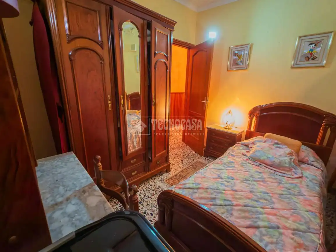 Habitación de Piso en venta en Santa Úrsula con Balcón