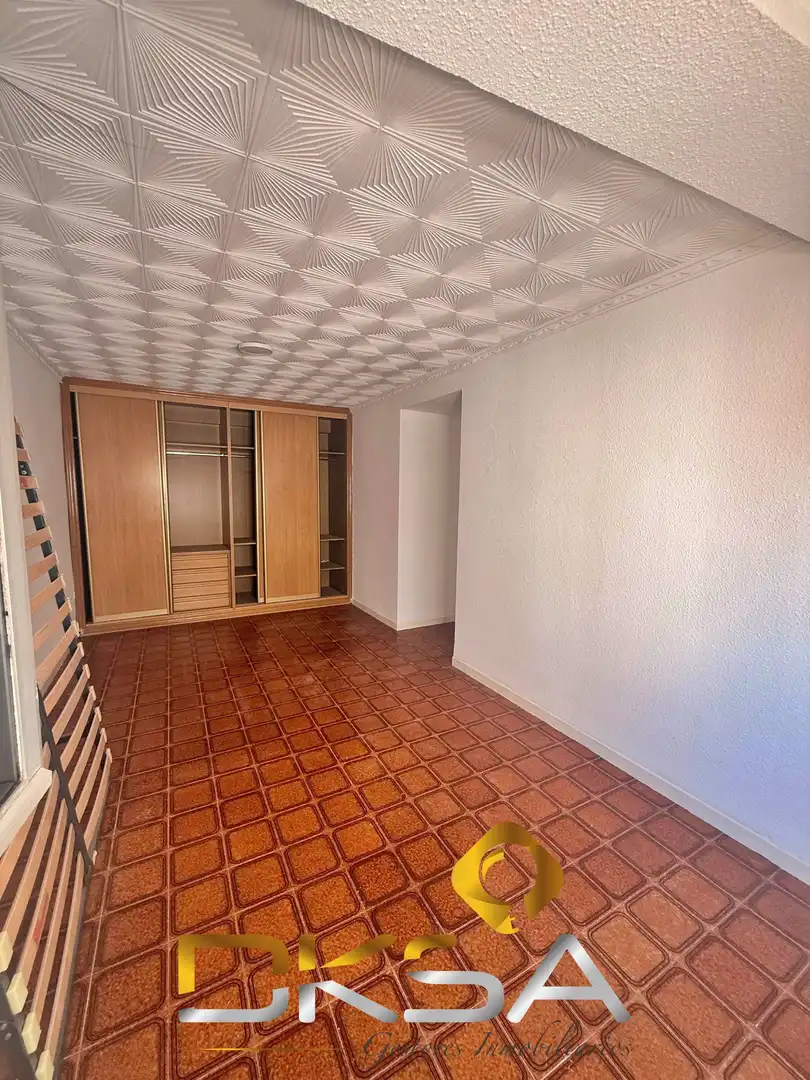 Dormitori de Pis en venda en Vila-real amb Aire condicionat, Calefacció i Terrassa