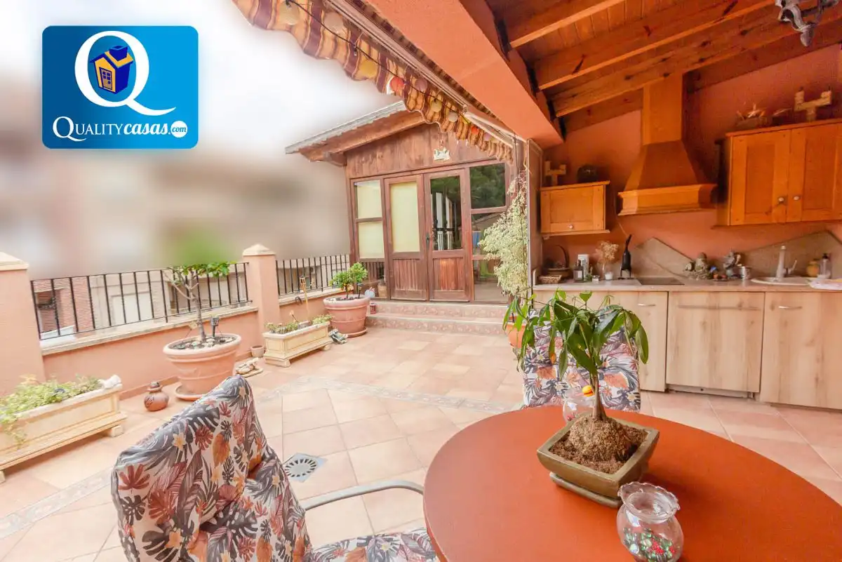 Terraza de Casa adosada en venta en Crevillent con Aire acondicionado, Terraza y Trastero