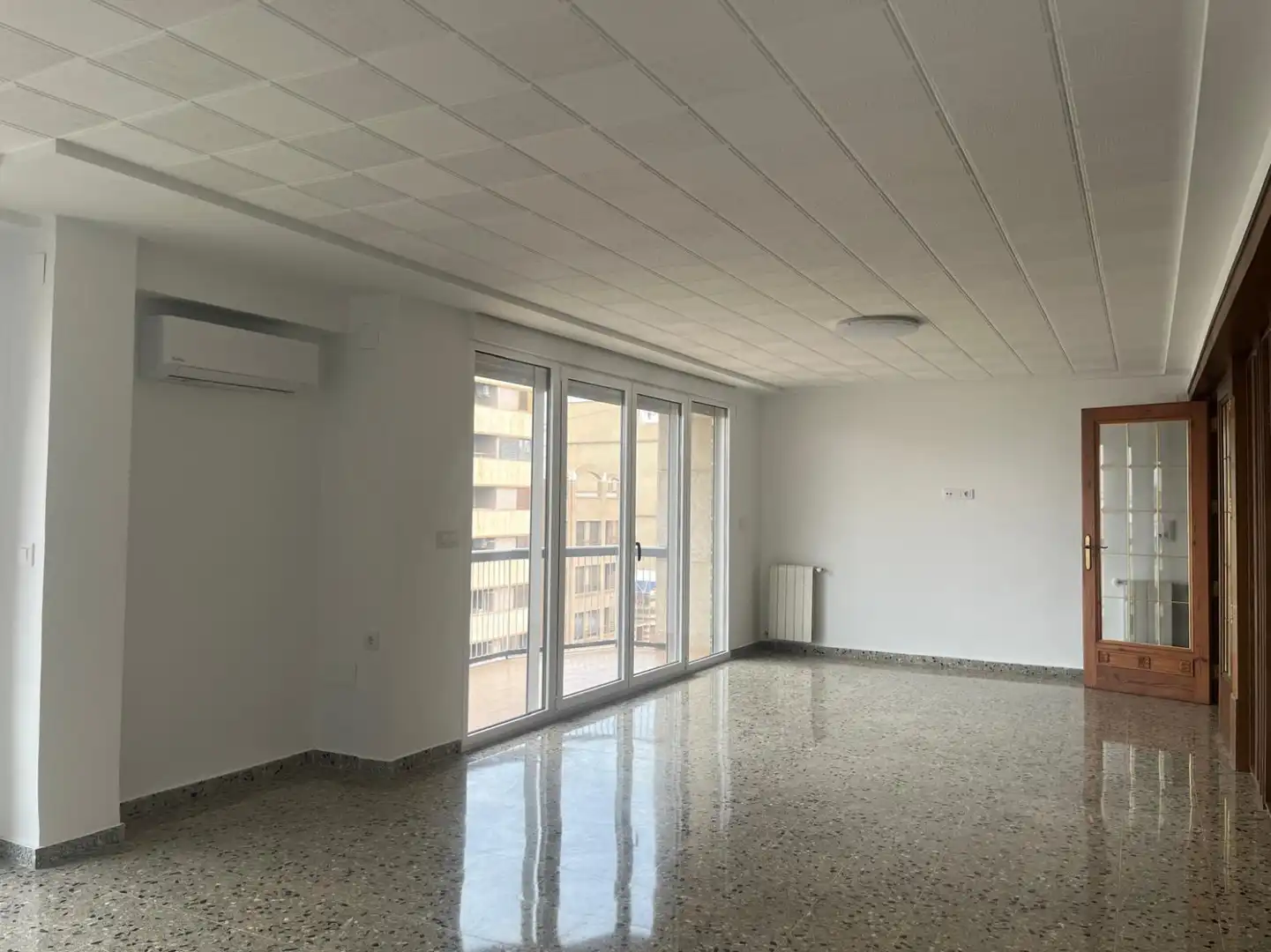 Wohnung zur Miete in Torrent mit Heizung und Balkon