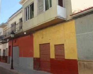 Vista exterior de Local en venda en Orihuela