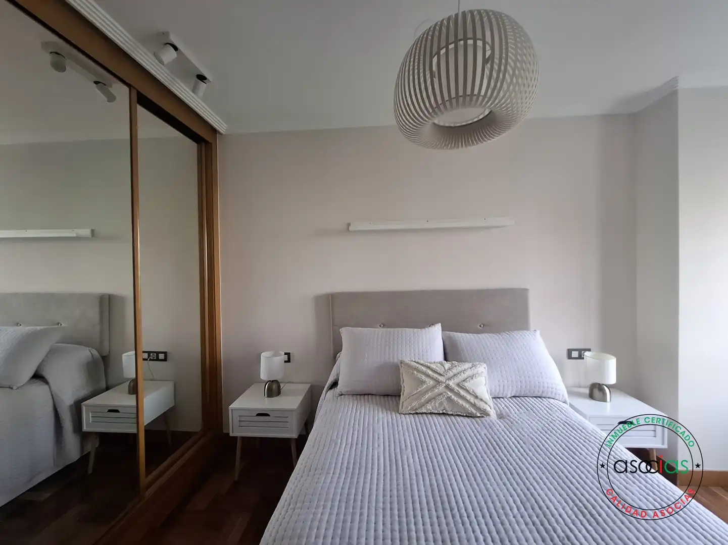 Habitación de Piso en venta en Gijón  con Calefacción y Trastero