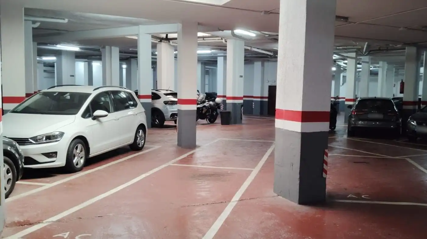 Einzelparkplatz zur Miete in AVENIDA JOSEP TARRADELLAS 110, imagen 5