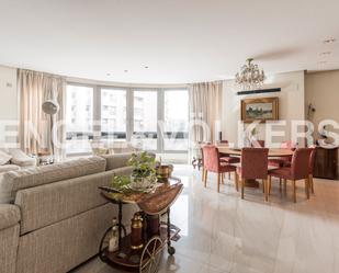 Living room of Flat for sale in  Madrid Capital  with Air Conditioner and Swimming Pool