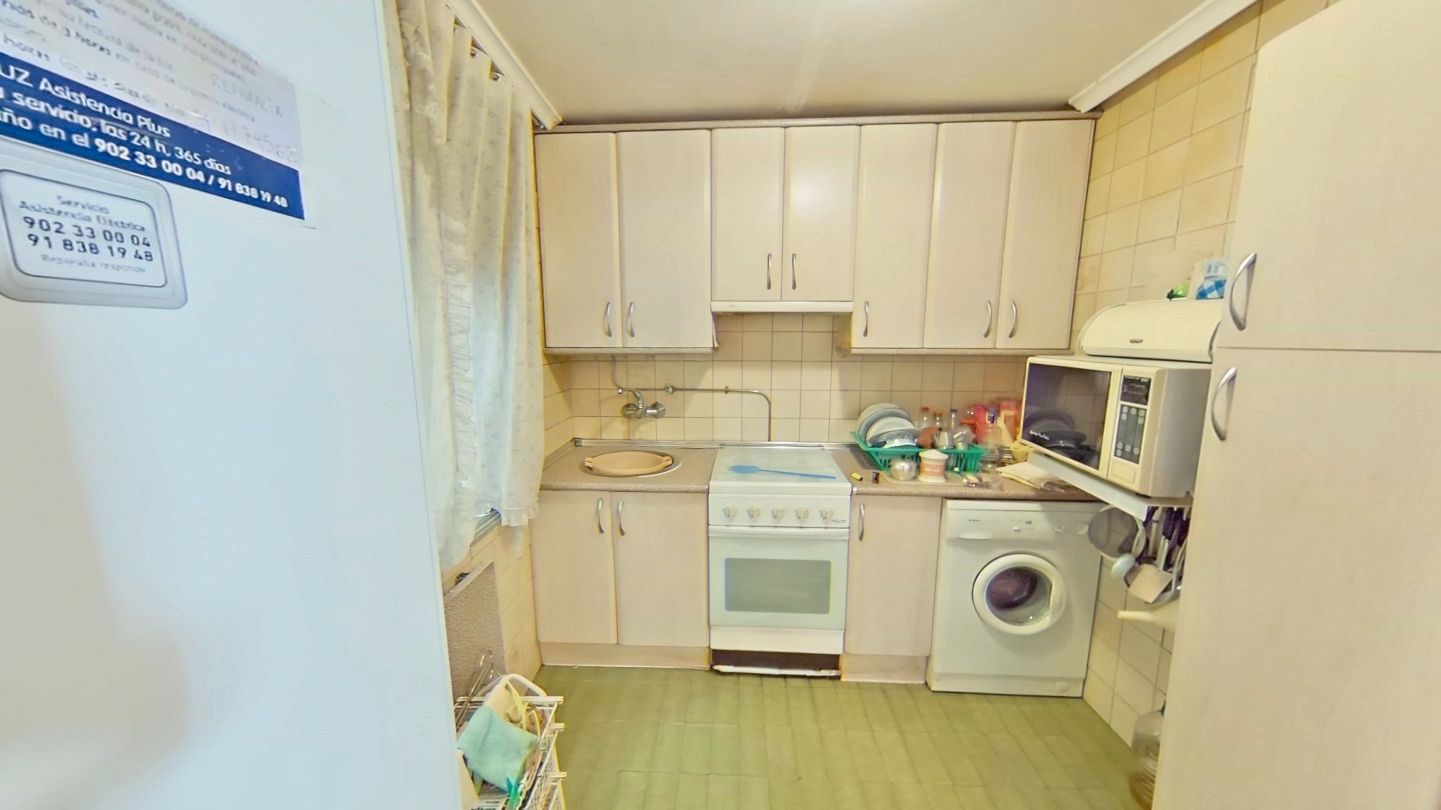 Kitchen of Flat for sale in Turleque  with Heating and Storage room