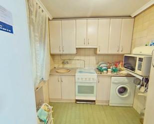Küche von Wohnung zum verkauf in Turleque mit Heizung und Abstellraum