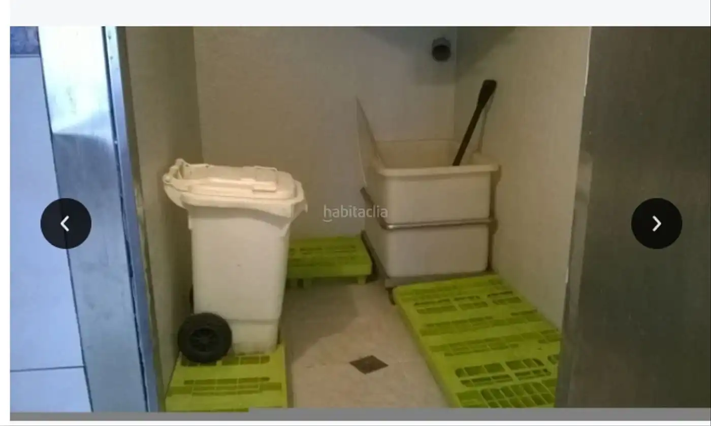 Business premises for sale in Calle Deltebre 4